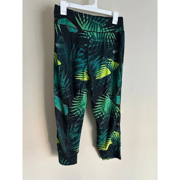 Fabletics Women's Yogi Capri Leggings Size XS tropical palm print - Picture 2 of 7